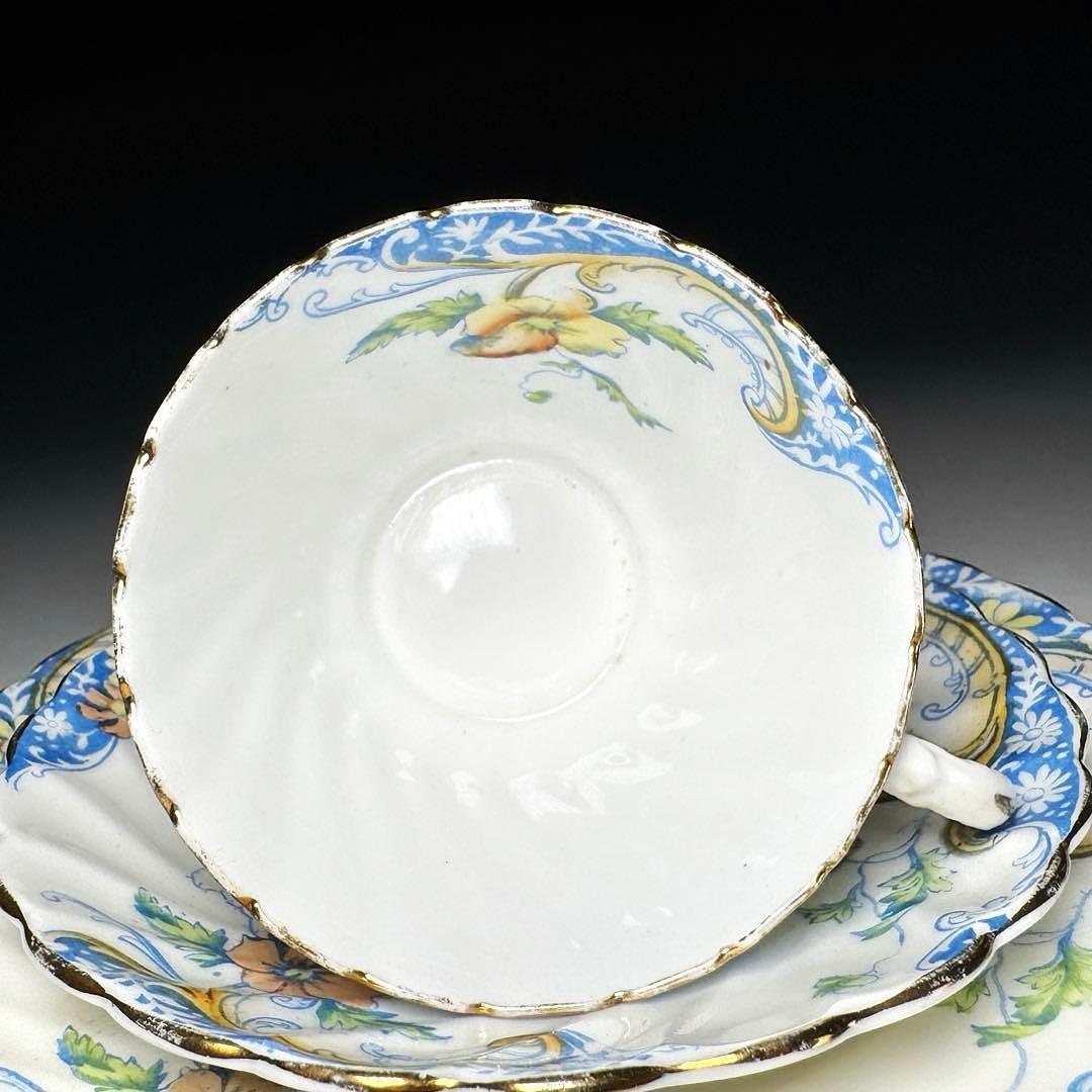 100年のアンティーク■ 英国 エインズレイ 金彩 ガーランド装飾 トリオ