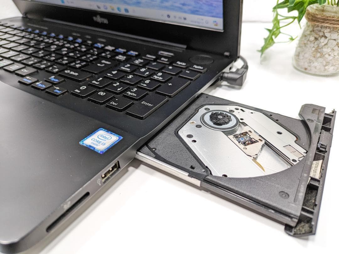 Windows11ノートパソコン✨オフィス付き✨富士通　爆速SSD　Wi-Fi