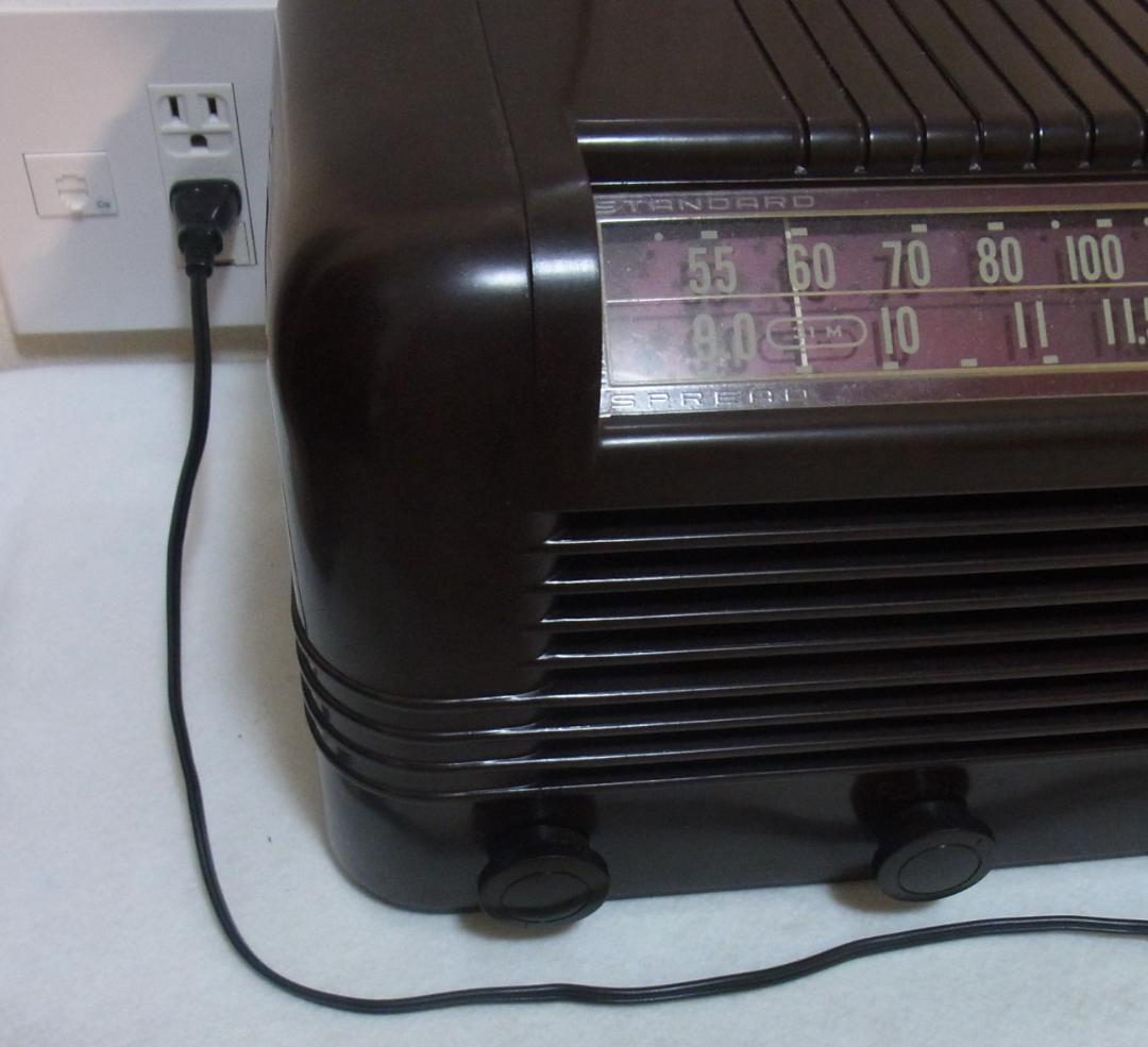 Radiola ラジオラ 61-10 ＡＭ・短波　真空管ラジオ 稼働品