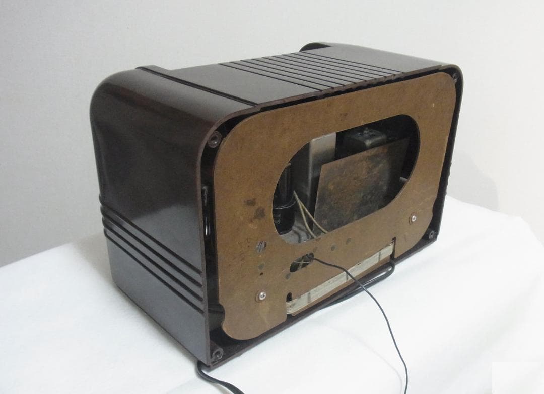 Radiola ラジオラ 61-10 ＡＭ・短波　真空管ラジオ 稼働品