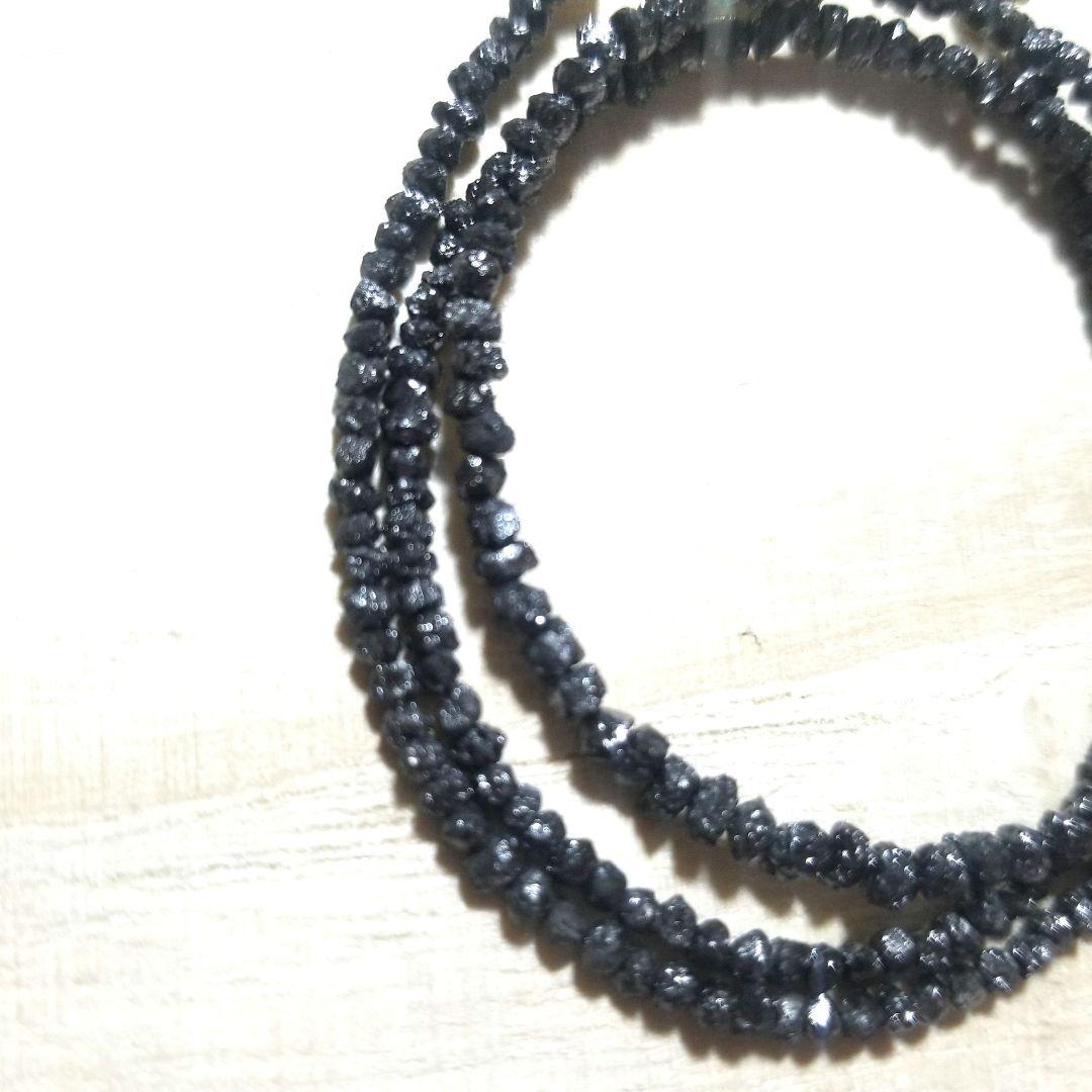 ブラックダイヤモンドの天然石のネックレス