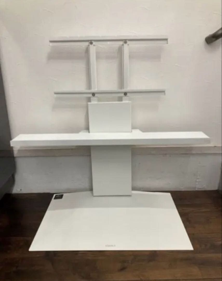 EQUALS　イコールズ　テレビスタンド　サウンドバー棚付き　32〜80インチ