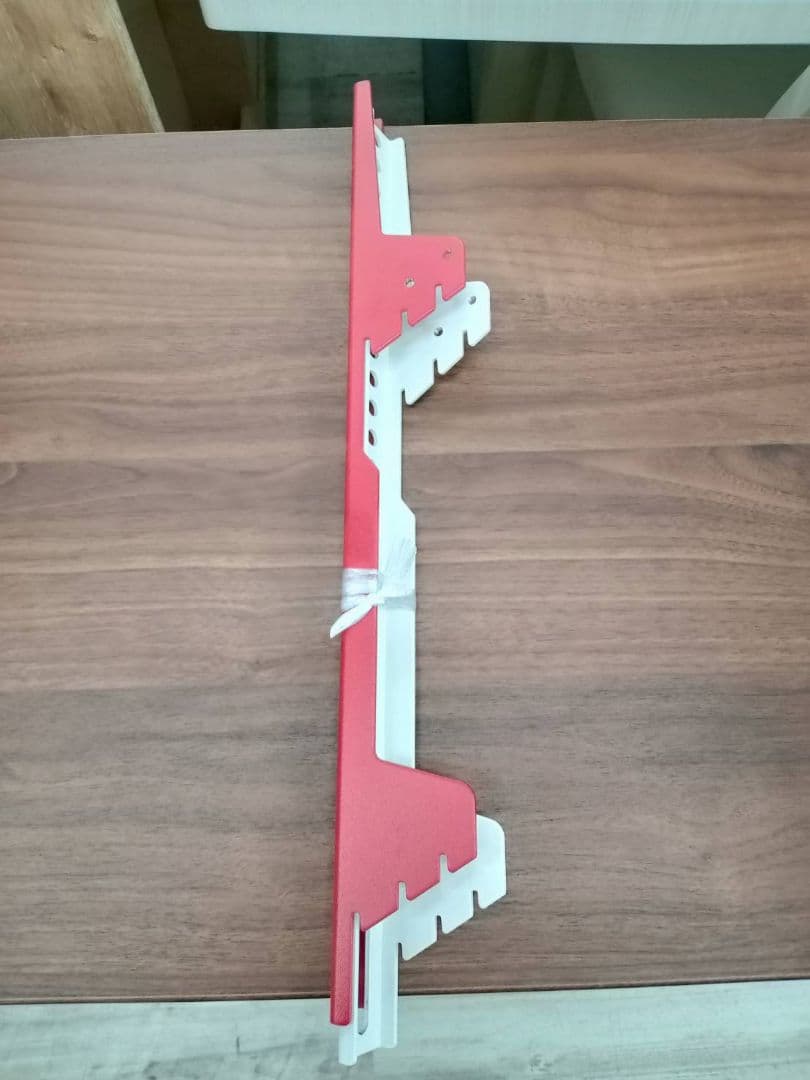 EQUALS　イコールズ　テレビスタンド　サウンドバー棚付き　32〜80インチ