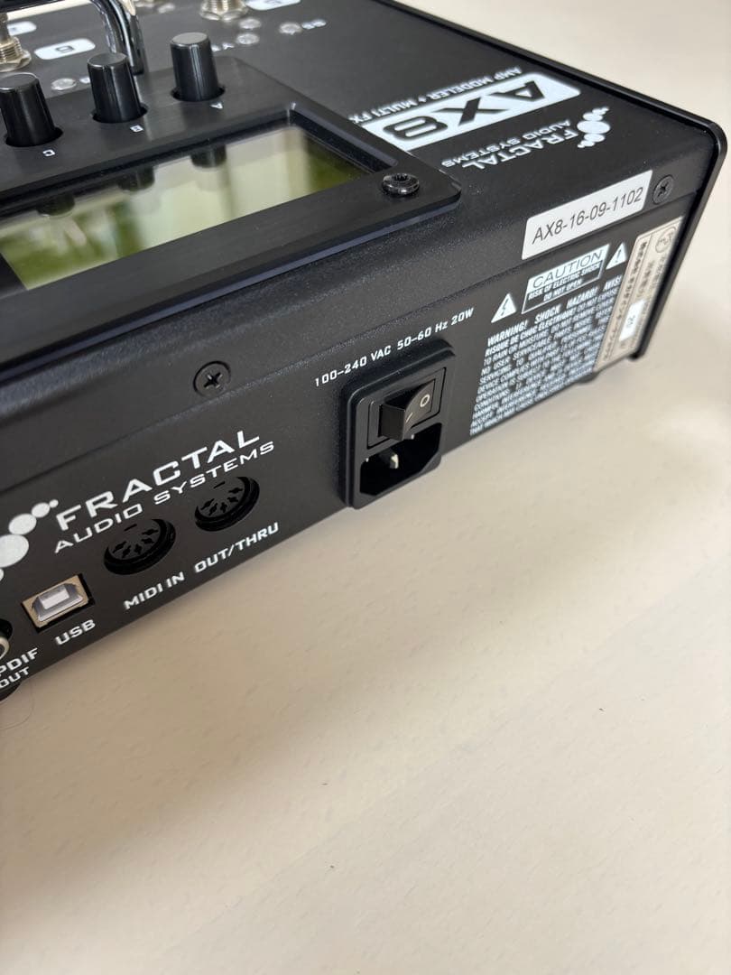 【美品】AX8 Fractal Audio Systems ギタープロセッサー