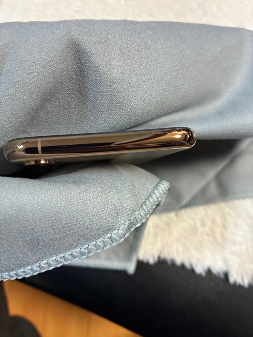 【美品・動作確認済み】iPhone XS 本体 ゴールド