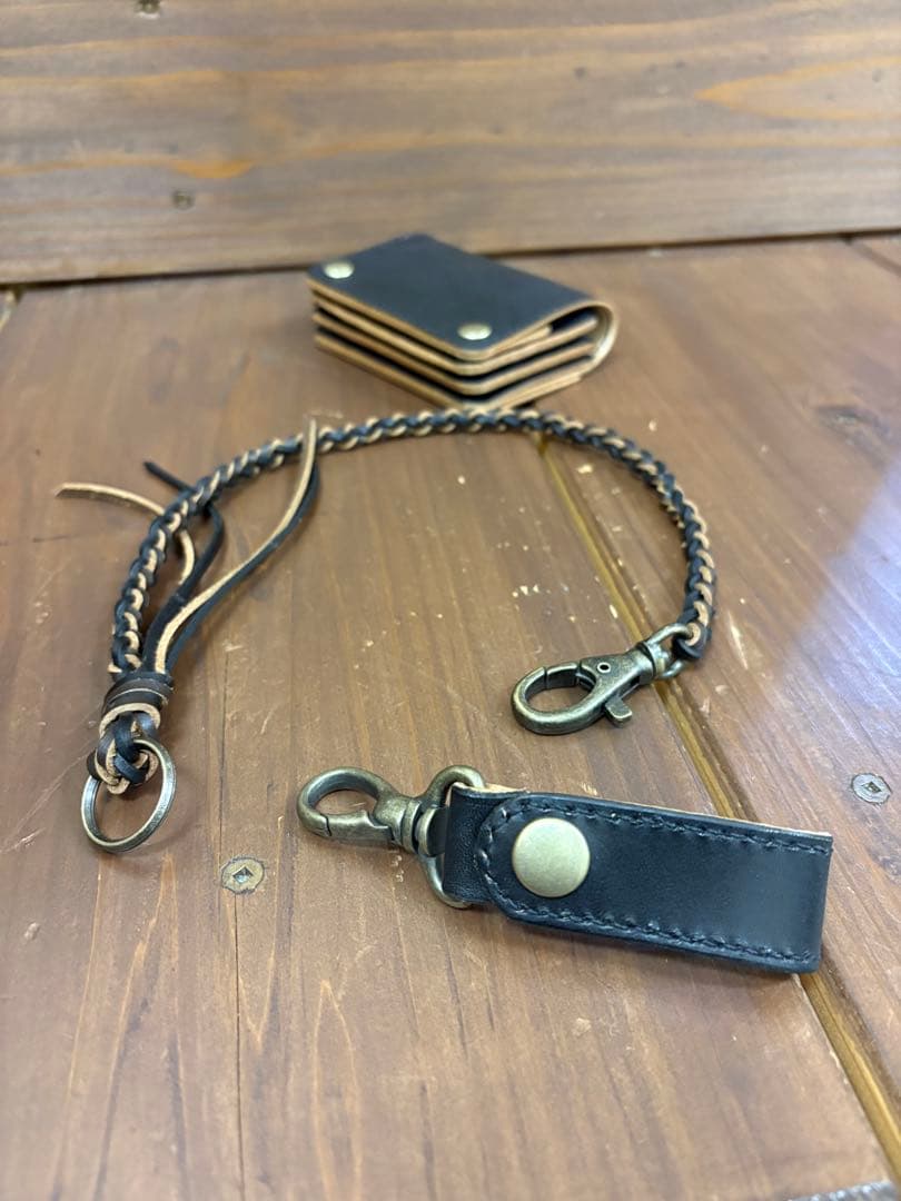 ショートトラッカーウォレット丘染めブラック茶芯　 ロープ　ヘッドの3点セット