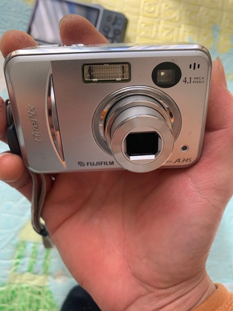 FUJIFILM A345 デジタルカメラ 4.1メガピクセル