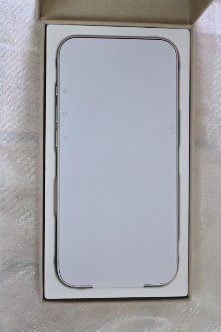 【新品・未使用】Apple iPhone14 256GB スターライト（白）