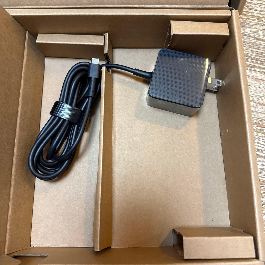 新品・未使用　ASUS Chromebook CX1102FK 本体
