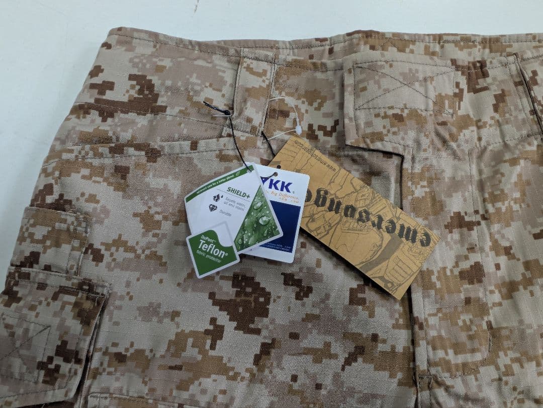 未使用難あり エマーソンギア CRYEタイプ AOR1 上下セット SIZE L