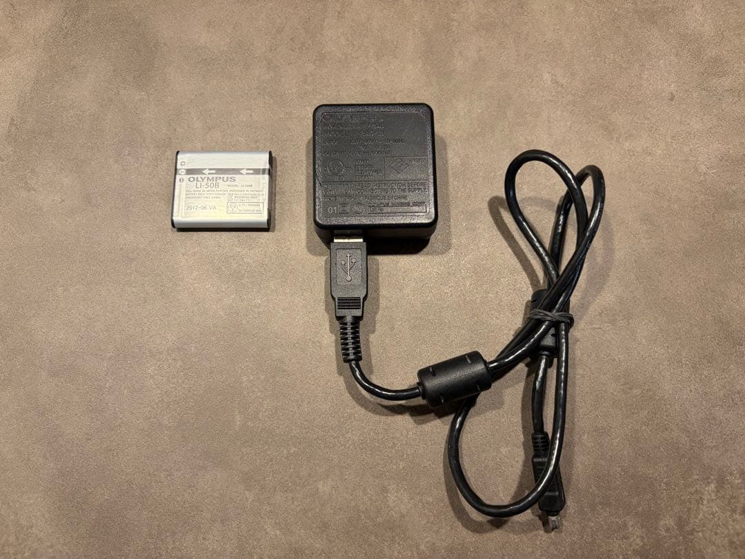 OLYMPUS Tough ピンク コンパクトデジタルカメラ