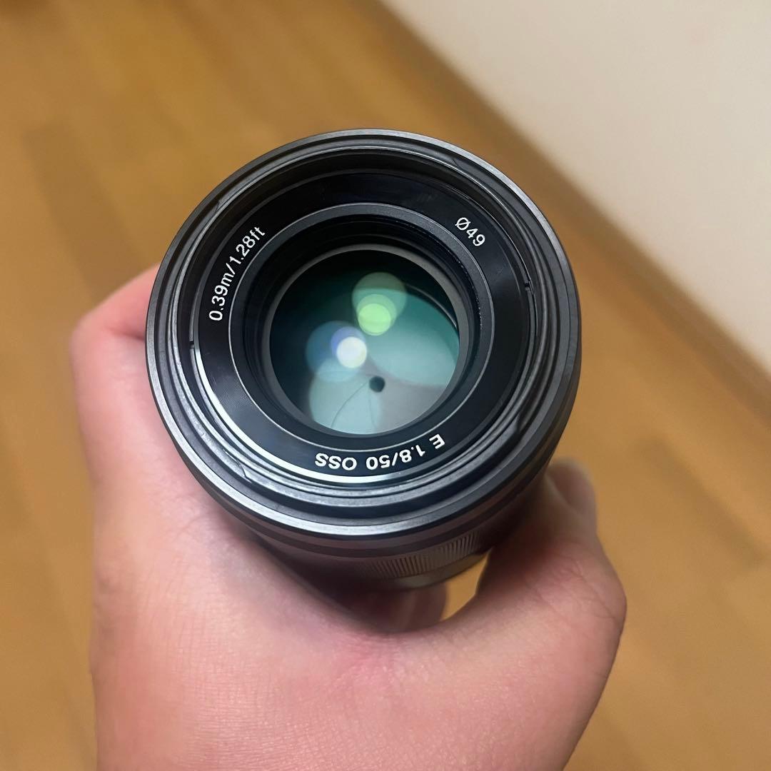 SONY E 50mm F1.8 OSS レンズ