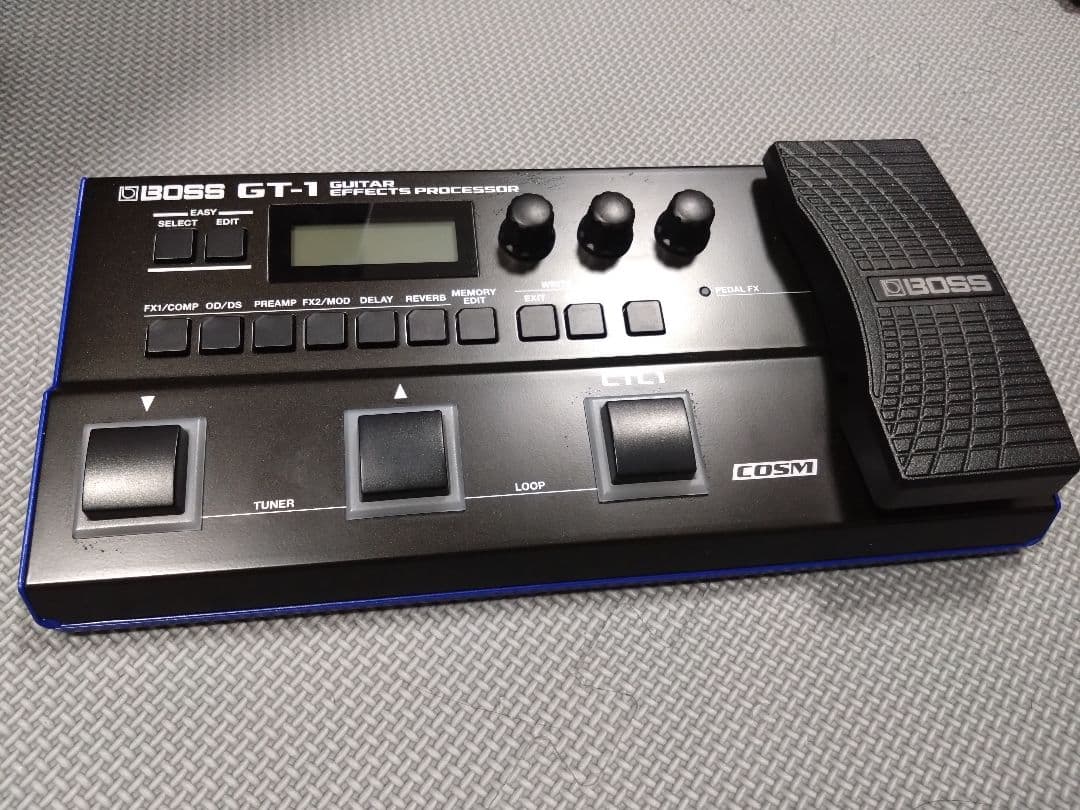 BOSS GT-1 ギターマルチエフェクターアダプター付　☆教科書☆