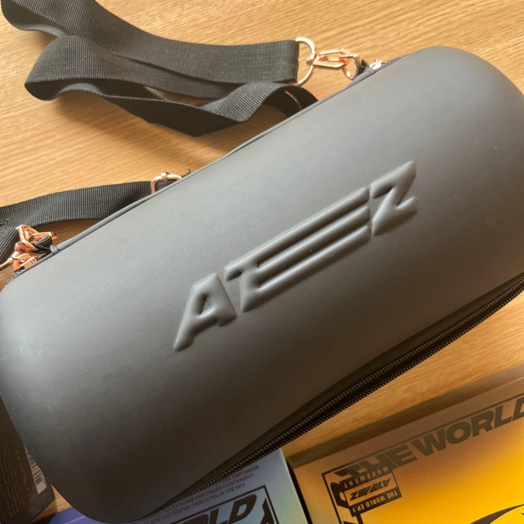 ATEEZ ペンライト 専用ケース付き