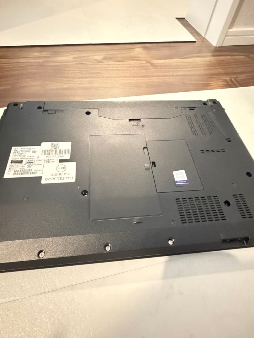 富士通 LIFEBOOK A579/A（FMVA62004）15.6型 パソコン