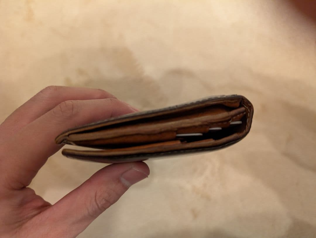 ガンゾ　レザー　長財布