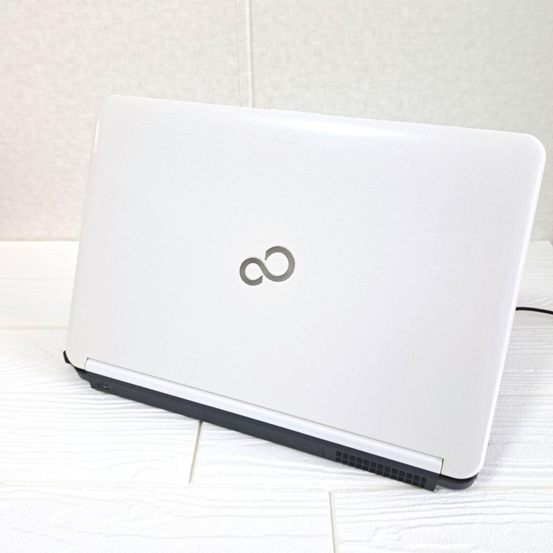 富士通 LIFEBOOK ノートパソコン PC 高速SSD オフィス ホワイト