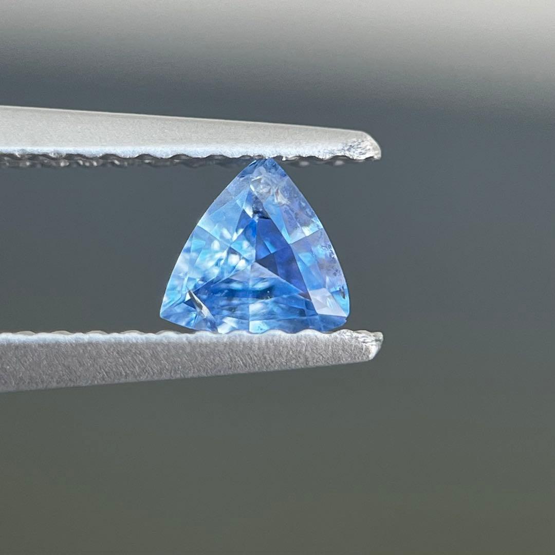 スリランカ産非加熱天然ブルーサファイアルース