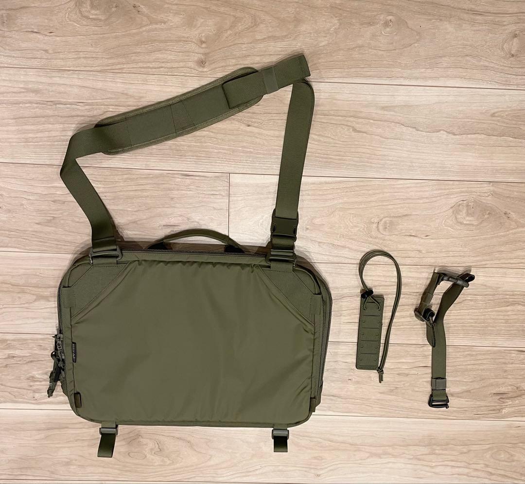 新品✨国内入手困難】タスマニアンタイガー　ショルダーバッグ オリーブ PCケース