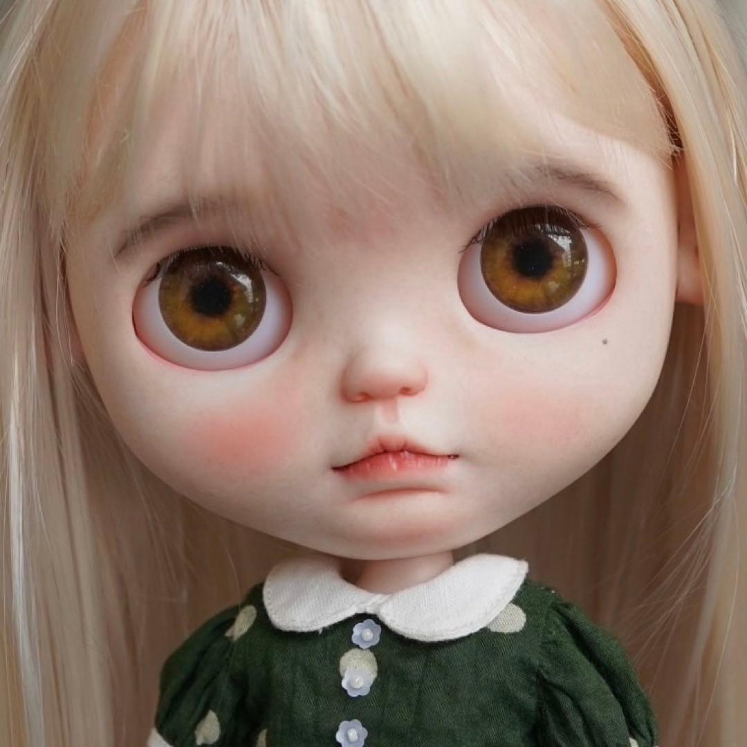 カスタムブライス 人形 海外作家様 カスタムドール ナチュラルメイク 幼い