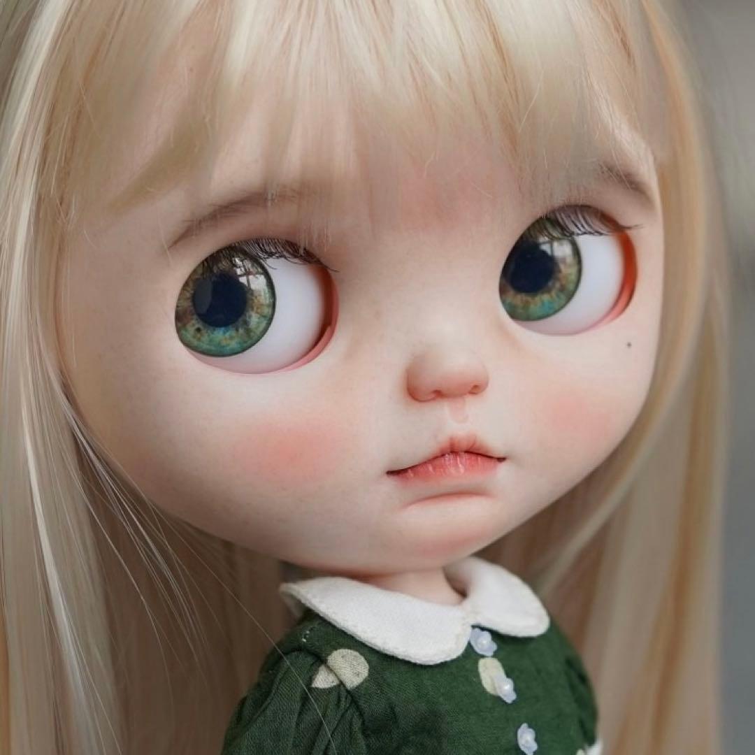 カスタムブライス 人形 海外作家様 カスタムドール ナチュラルメイク 幼い
