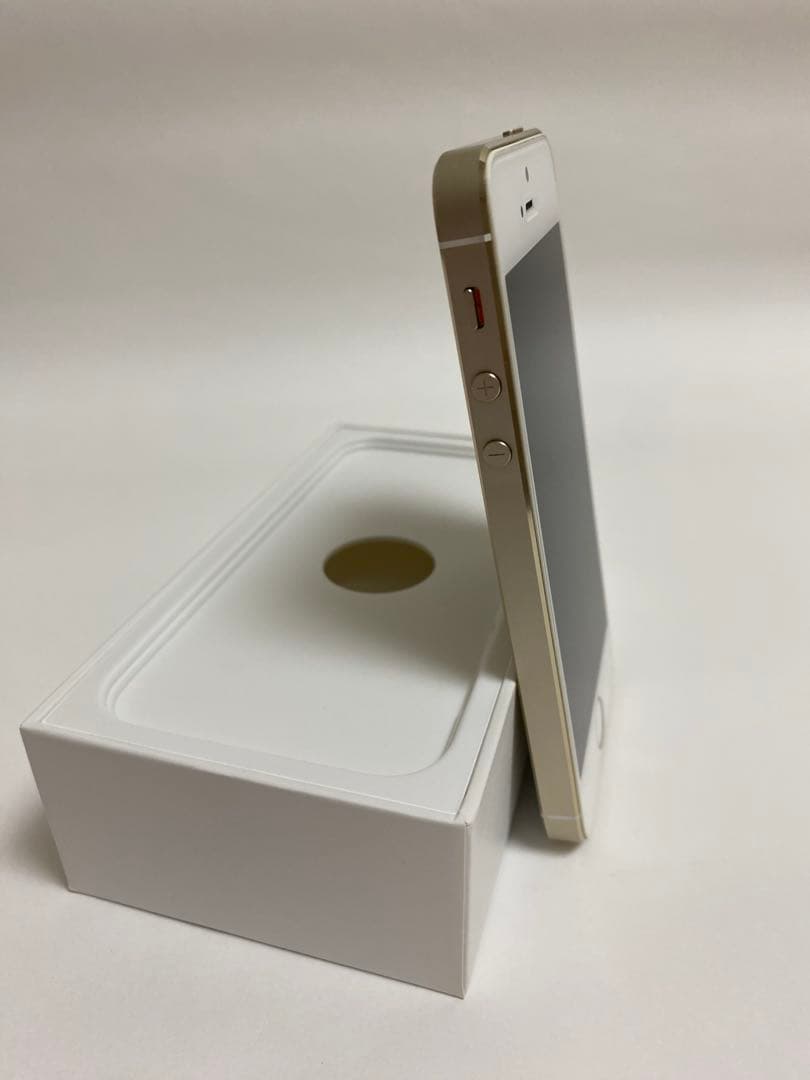 Apple iPhone5s 32GB ゴールド　docomo