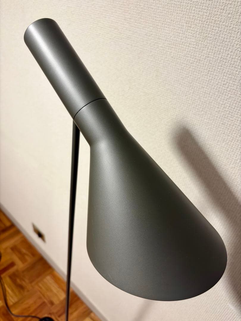 ルイスポールセン Louis Poulsen AJフロアランプ グレー 正規品