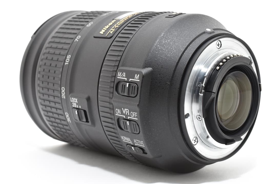ニコン AF-S 28-300mm f/3.5-5.6G ED VR #D122