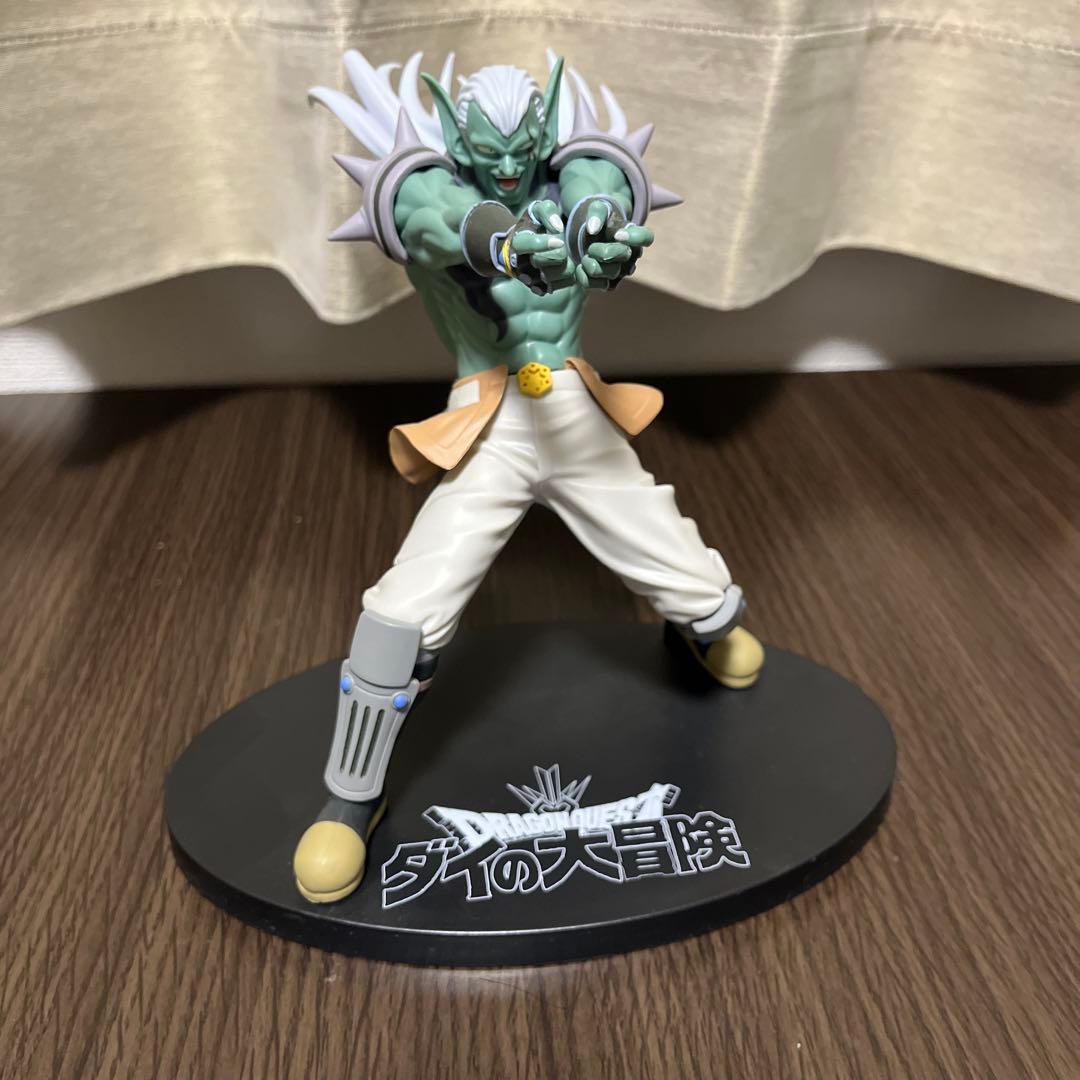 ドラゴンクエスト　ダイの大冒険　フィギュア　アクリルスタンド