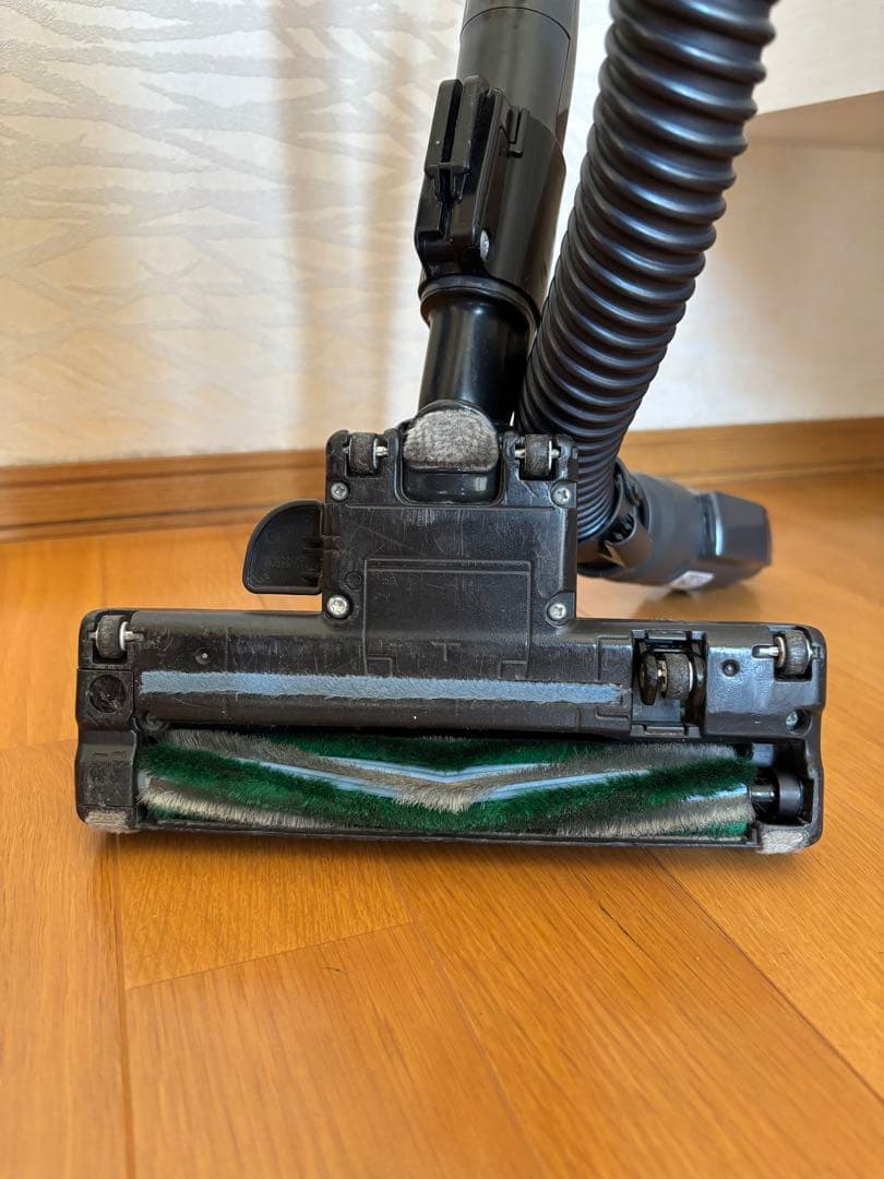 2020年製　Panasonic サイクロン掃除機 MC-SR570G