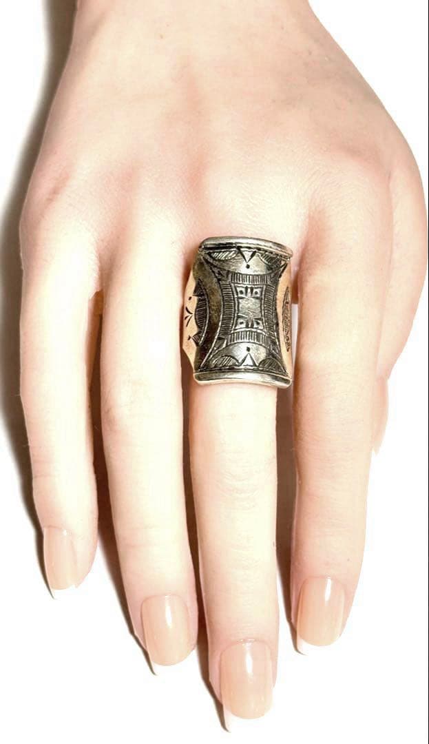 トゥアレグ族　ハンドメイド　シルバー　リング