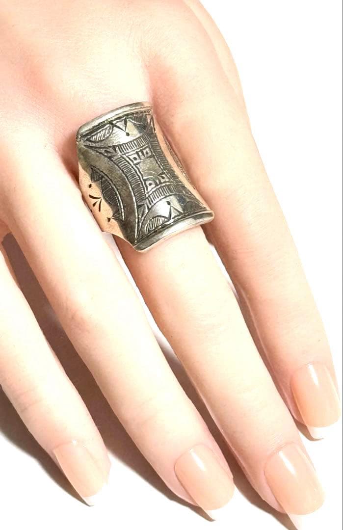 トゥアレグ族　ハンドメイド　シルバー　リング