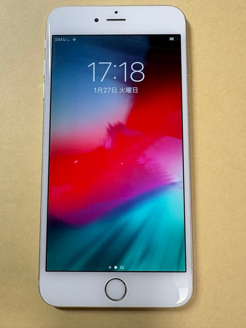 美品バッテリー新品　iPhone6 plus 128GB シルバー