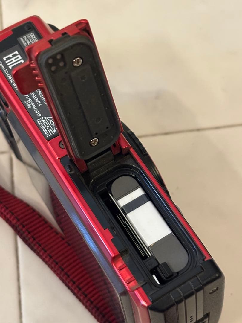 OLYMPUS 防水デジタルカメラ Tough TG-6 レッド