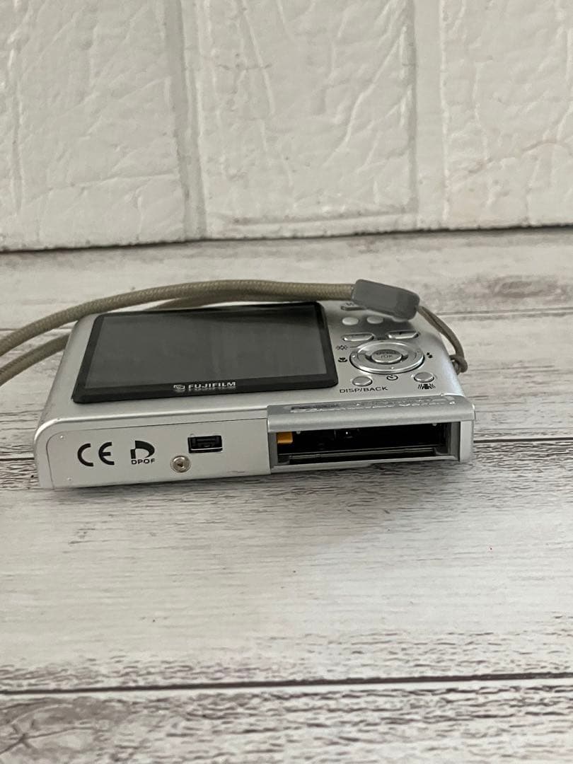 富士フイルム　FINEPIX コンパクトデジタルカメラ