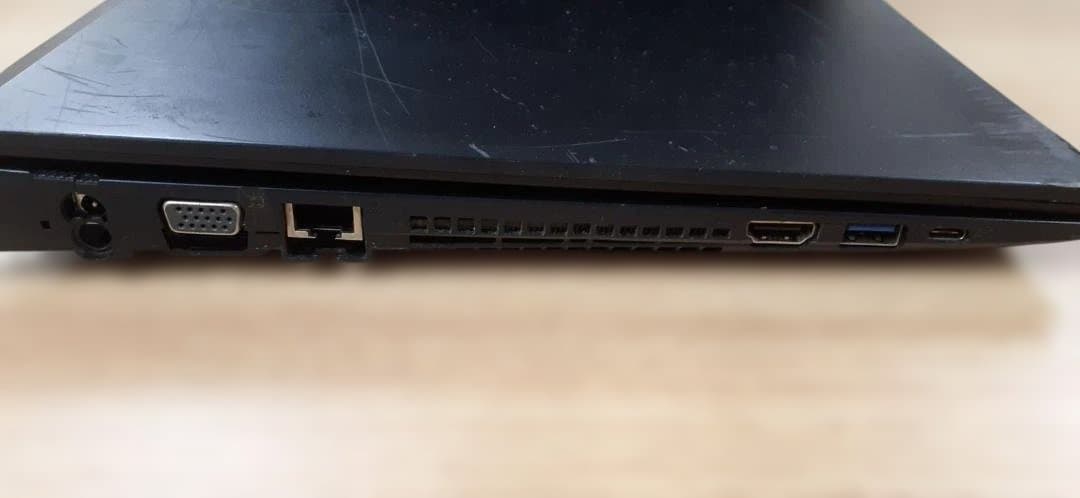 80L0226-04　mouse MousePro ノートPC 15.6インチ