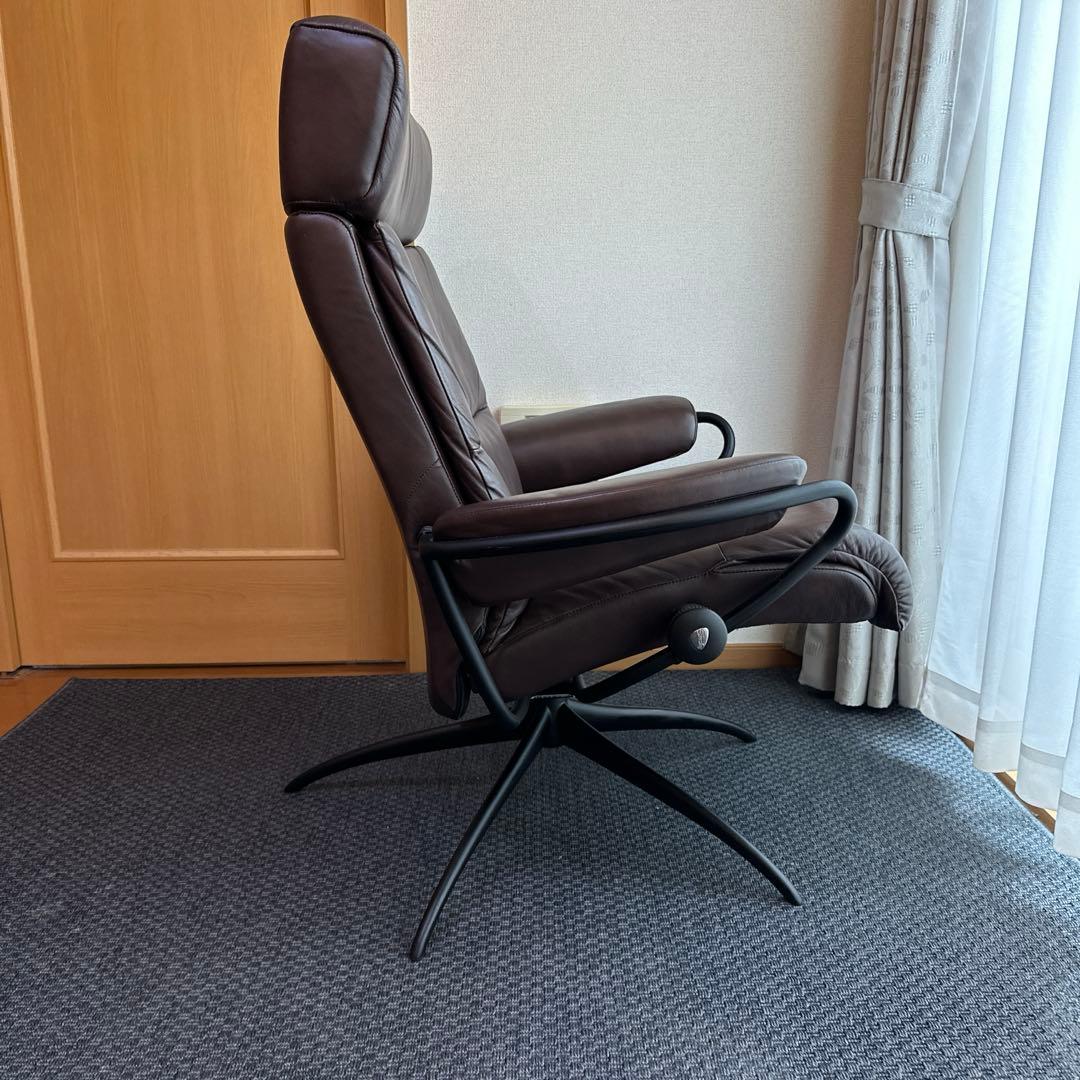 ストレスレス®︎トーキョー　ダークブラウン レザー リクライニングチェア
