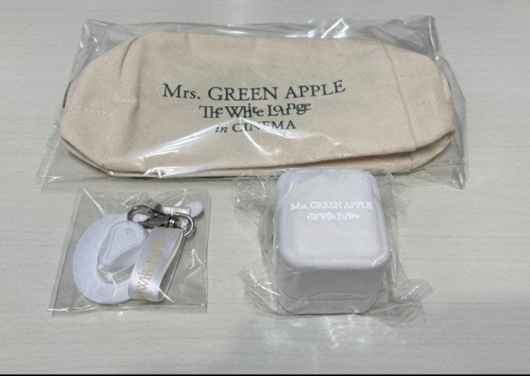 The White Lounge 初回限定BOX・グッズ11点セット