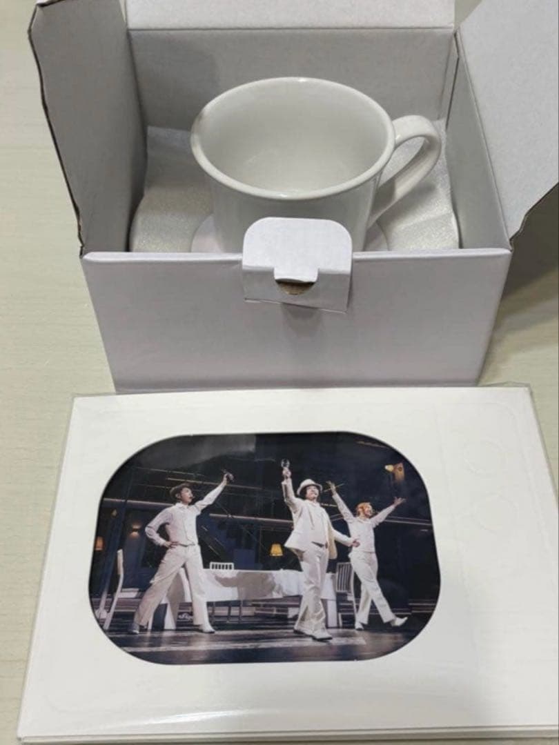 The White Lounge 初回限定BOX・グッズ11点セット