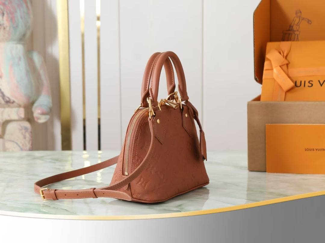 ブラウンレザー ハンドバッグ