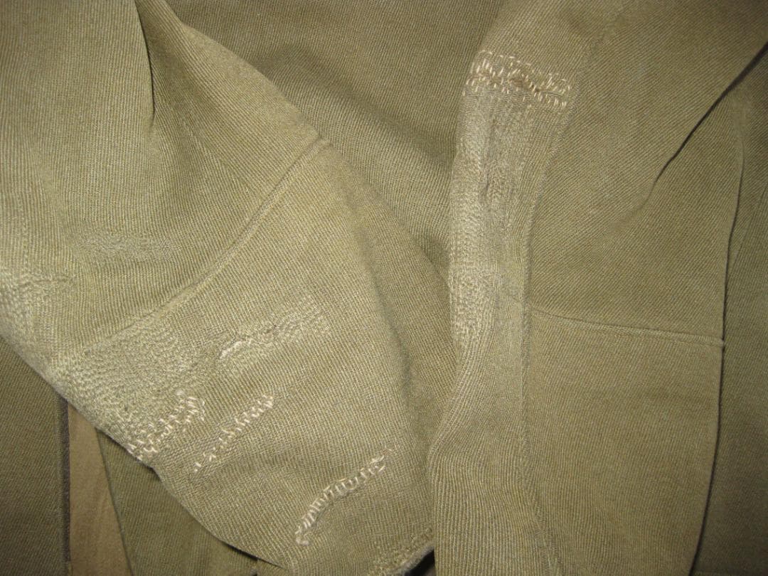 旧帝國陸軍将校　一人の方の品　夏冬服上衣　長靴　外套 　飯盒　弁当箱　他