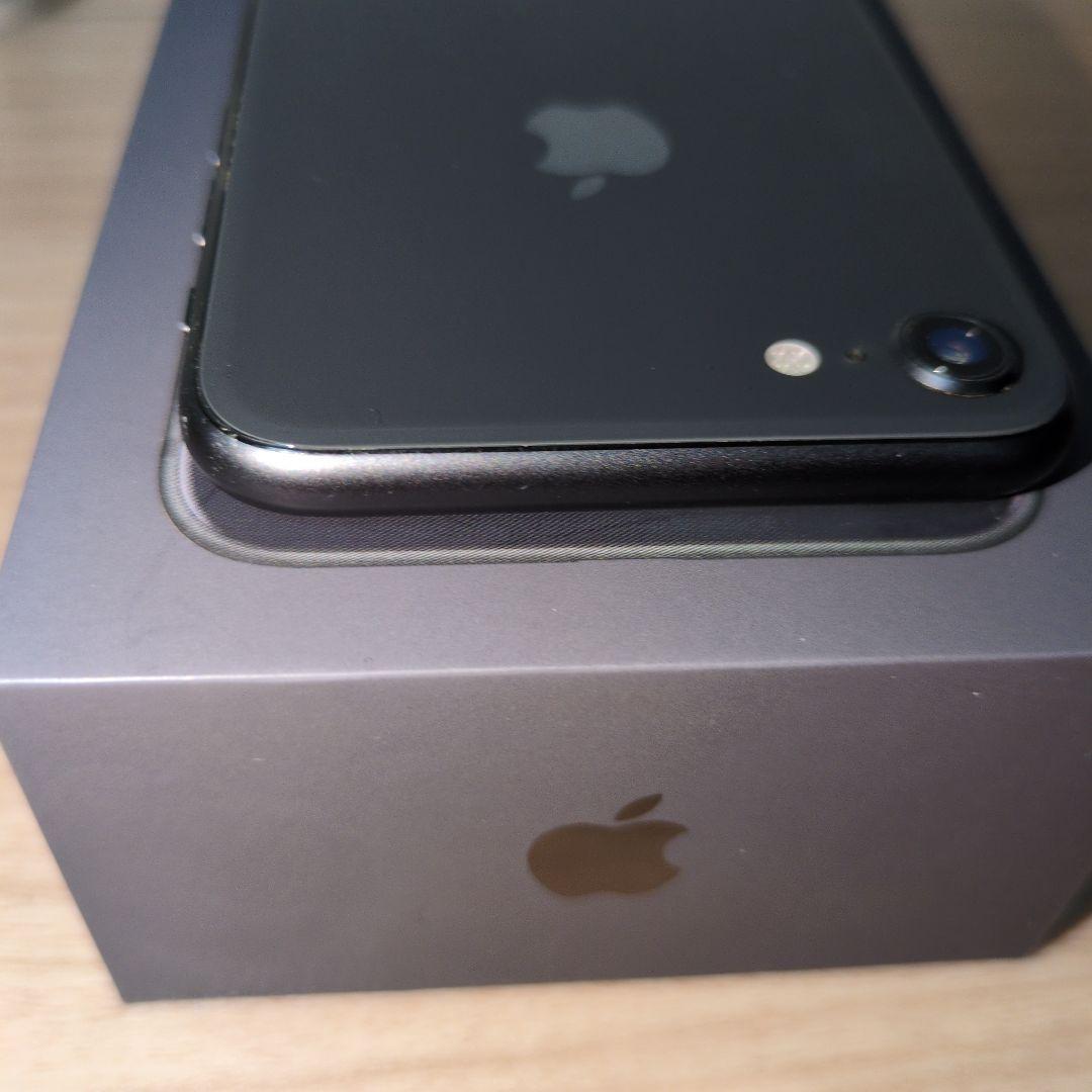 iPhone8 64GB スペースグレー 本体と純正箱付き