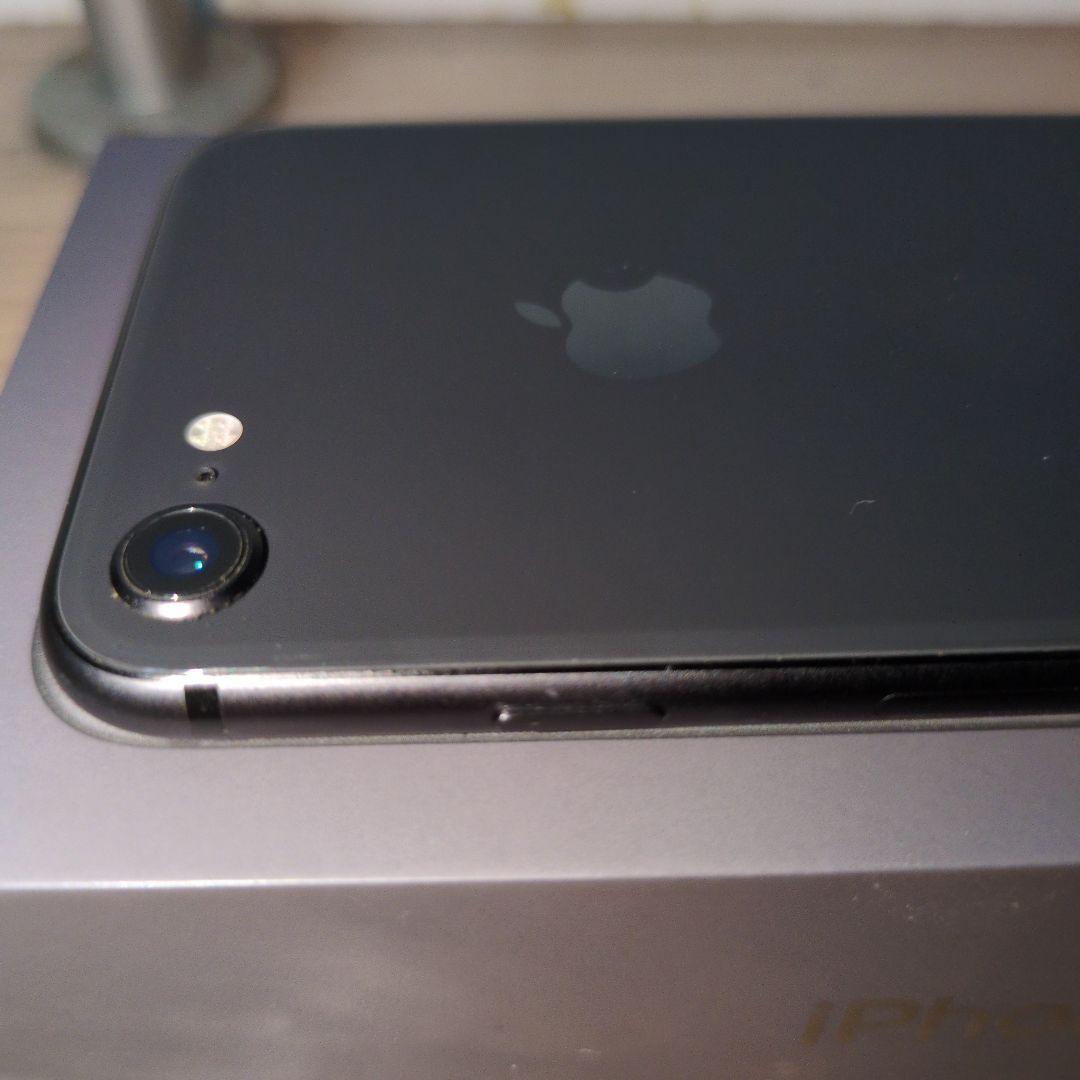 iPhone8 64GB スペースグレー 本体と純正箱付き