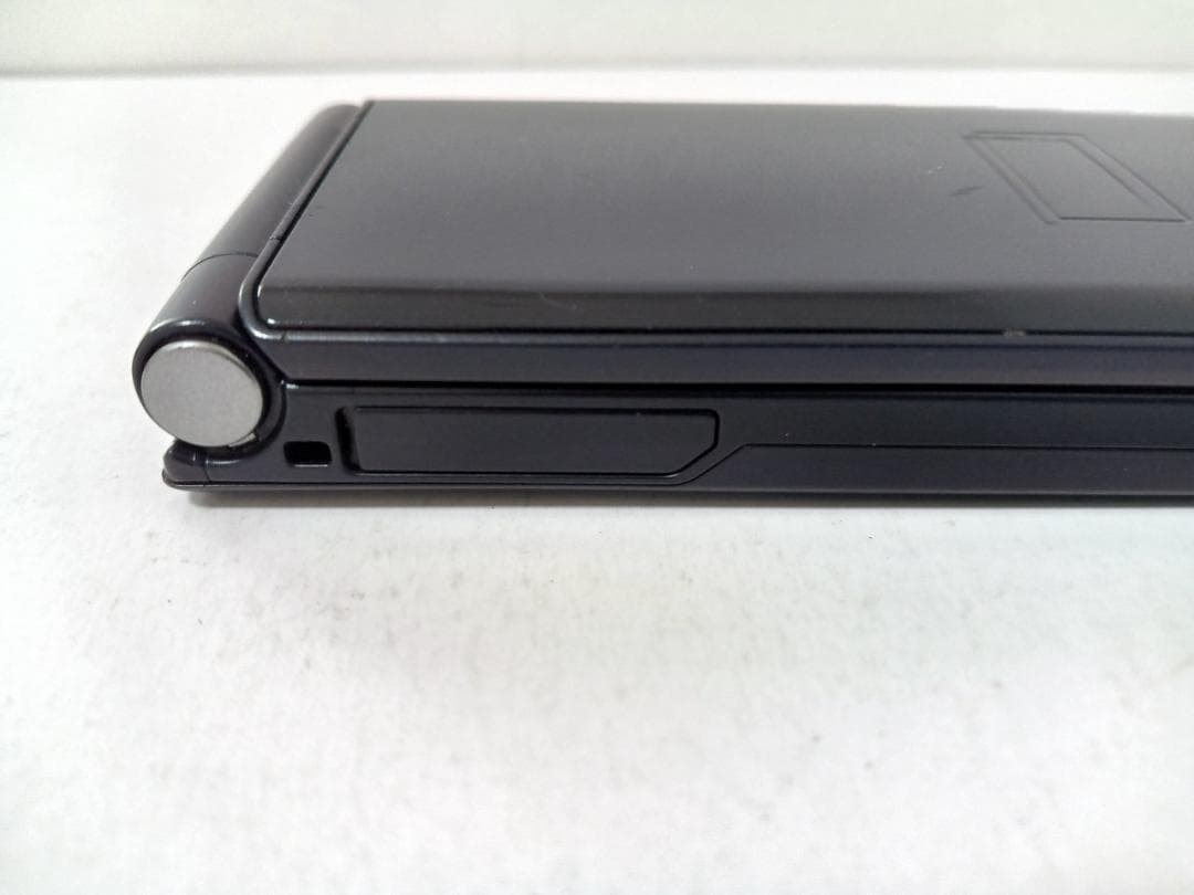 ☆ docomo arrows ケータイ ベーシック F-41C ネイビー