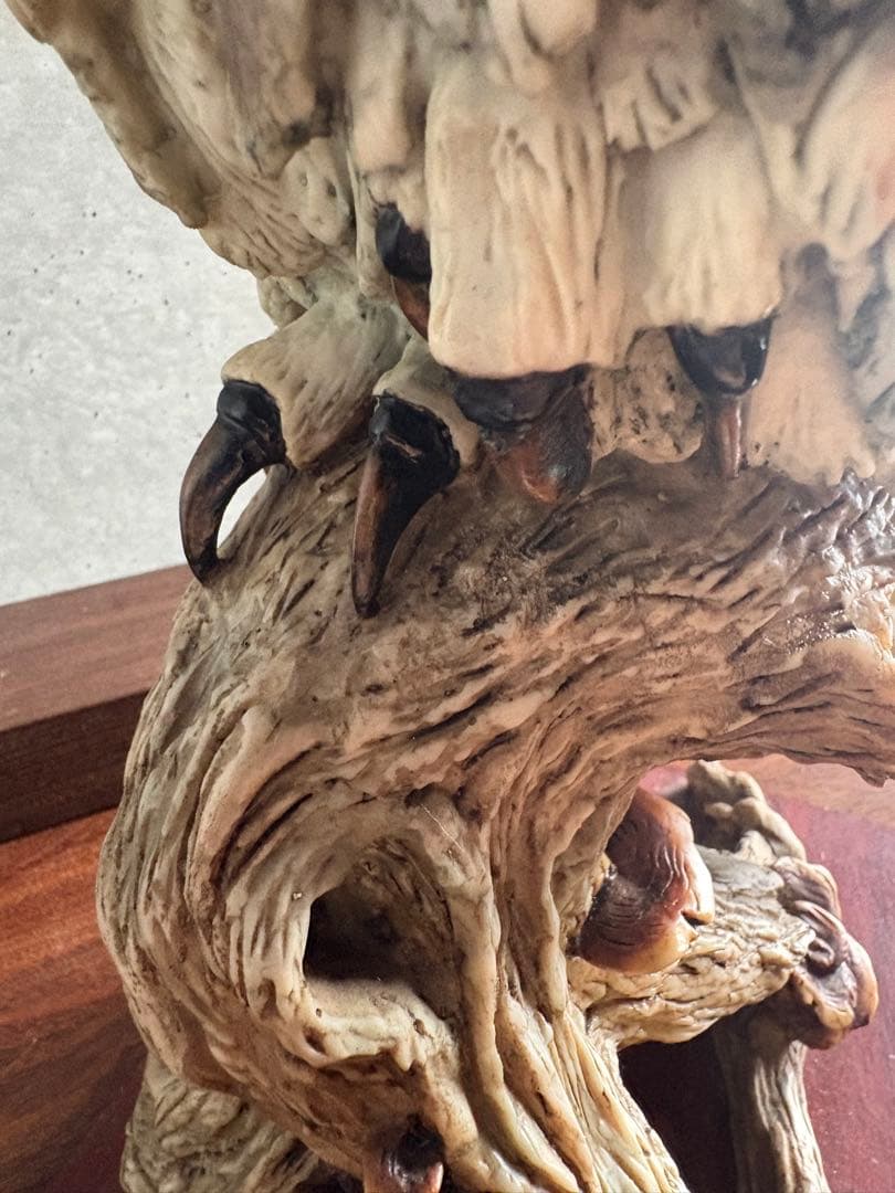 ワシミミズク　大きな置物　高さ57cm、18.8.kg フクロウ科　アンティーク
