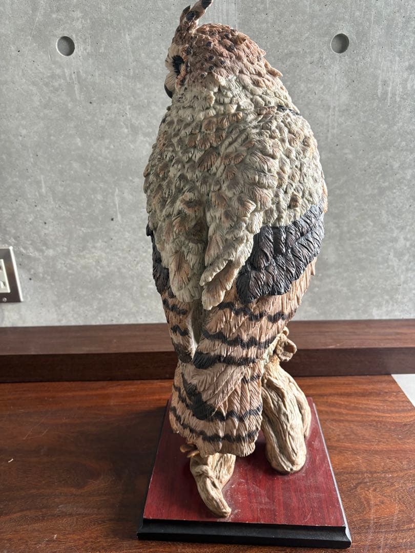 ワシミミズク　大きな置物　高さ57cm、18.8.kg フクロウ科　アンティーク