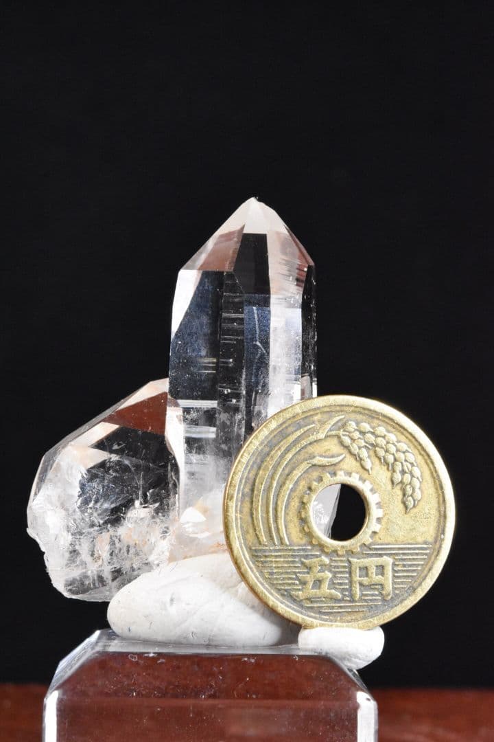 乙女鉱山産 超クリア連晶 16.22g
