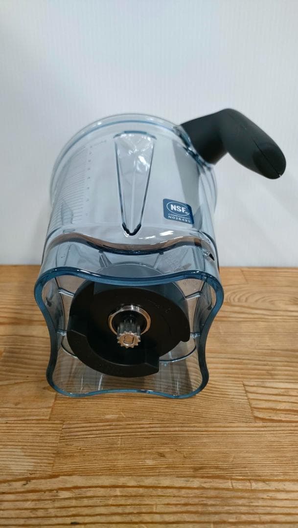 【ほぼ未使用】バイタミックスE520　ブラック　保証書あり　1647