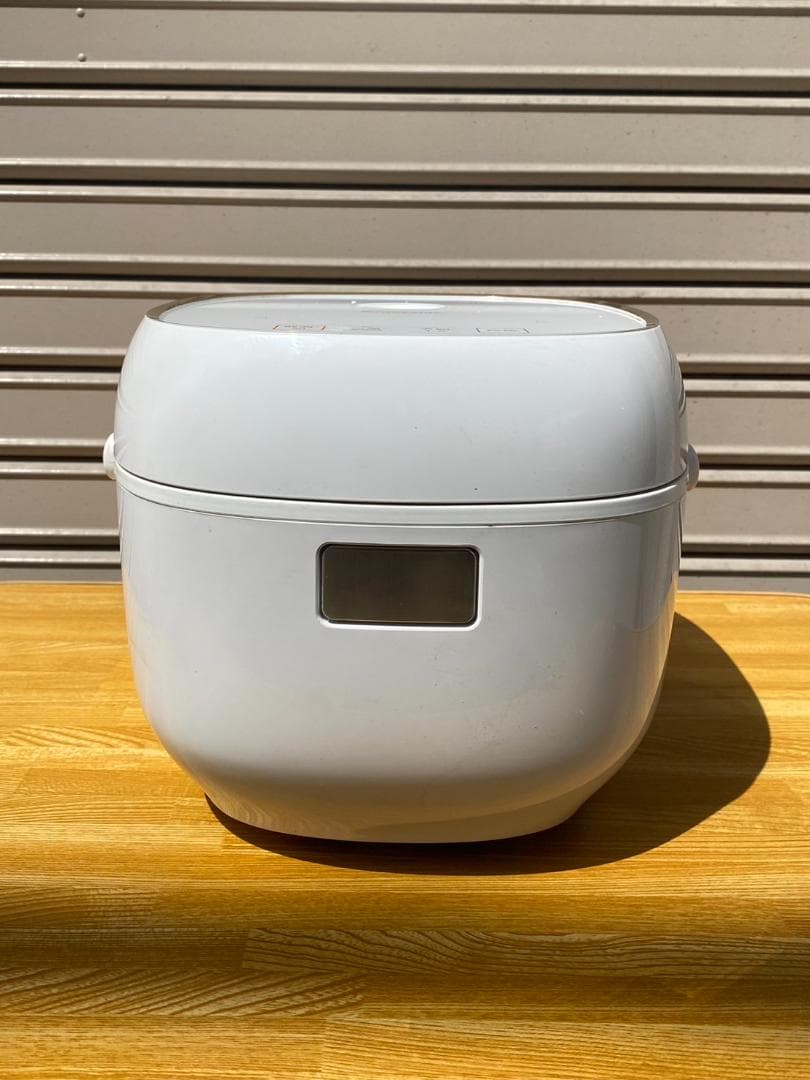 A449◆ パナソニック IH炊飯器 SR-KT069-W 2020年製