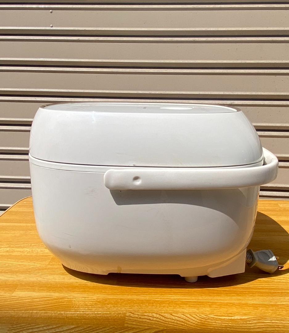 A449◆ パナソニック IH炊飯器 SR-KT069-W 2020年製